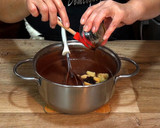Foto del paso 3 de la receta: Troncos de Navidad, receta fácil sin horno