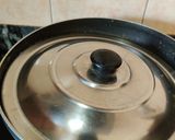 A picture of step 22 of Methi Matar Malai.