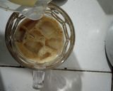 Foto langkah ke 4 dari resep Roasted Strawberry Milk Tea.