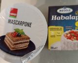 Különleges habkönnyű torta 🎂Rebarbara-🌿 mascarponés🎂 pudingos- tejszínes- torta recept fázis 4 fotója