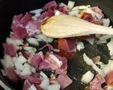 Une image de l'étape 1 de Velouté de pois cassés gratiné aux croûtons /fromage.