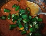 A picture of step 6 of Bendekaya pulisu/ bhindi Andhra style.