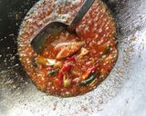 Foto langkah ke 6 dari resep Sayur Daun Ubi Tumbuk & Sambel Teri Kecombrang.