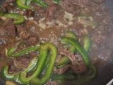 Tumis daging sapi dan paprika