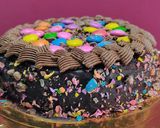 चॉकलेट गनाश केक (Chocolate ganache cake recipe in hindi) रेसिपी चरण 5 फोटो