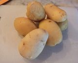 Foto del passaggio 1 della ricetta Quenelle di patate ai sapori forti