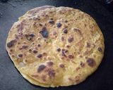 A picture of step 4 of Moong dal paratha.