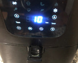Foto del paso 6 de la receta: Tortilla de brócoli con queso en air fryer