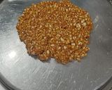 પીનટ ચીક્કી (Peanut Chikki Recipe In Gujarati) રેસીપી સ્ટેપ3ફોટો