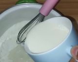 Foto langkah ke 3 dari resep Vanilla Choco Ice Cream Homemade.