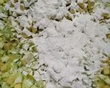 A picture of step 2 of Apple salad with chicken cabbage.