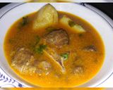 A picture of step 5 of Alo gosht shorba.