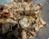Foto langkah ke 2 dari resep Ayam Pedas Sayur Hijau.