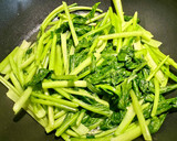 秀珍菇炒菜 / 油菜的食譜步驟4照片