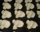 Foto del paso 4 de la receta: Cuernitos de grasa caseros