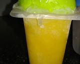 A picture of step 2 of Mango popsicle.