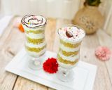A picture of step 4 of Vanilla cake parfait.