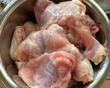 Foto langkah ke 1 dari resep AYAM GORENG BAWANG PUTIH by irre_desirre.