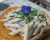 Foto del paso 3 de la receta: Pasta integral con salsa de setas, nata de soja y plato de Queso