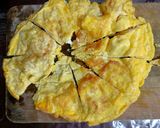 Foto langkah ke 1 dari resep Telur Dadar Masak Santan.