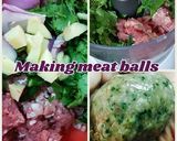 A picture of step 1 of Red sauce meat 🍖 balls in bread 🍞 basket 🏀.