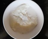 A picture of step 1 of Fresh cream.