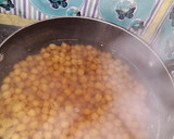 Foto del paso 1 de la receta: Estofado de pollo y garbanzos