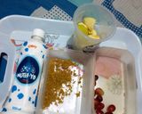 A picture of step 1 of Applegrape Yoghurt Smoothie.