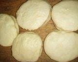 A picture of step 9 of Fried fish bread.