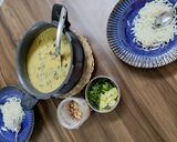 A picture of step 2 of Khow suey.