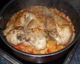 Foto del paso 2 de la receta: Contramuslo de pavo guisado con verduritas