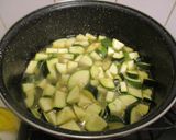 Appenzeller sajtos 🧀 cukkini 🥒 krémleves szarvasgombaolajjal 🍄 recept fázis 4 fotója