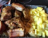 Sült oldalas savanyú káposztával recept fázis 2 fotója