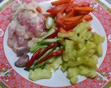 รูปขั้นตอนการทำที่ 1 ของ ไก่ผัดมะระ