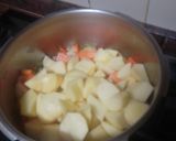 Foto del paso 2 de la receta: Crema de zanahorias, calabaza y batata con garbanzos refritos con jamón serrano