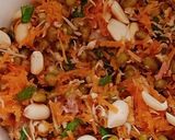 A picture of step 3 of Carrot and Moong Sprouts Salad.