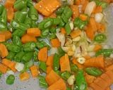 A picture of step 3 of Chinese Egg Fried Rice.