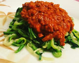Foto del paso 4 de la receta: Tallarines de calabacín con boloñesa de ternera a mi manera 🌶🍅🧄🌶
