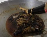 Gambar langkah 2 resipi Mackerel Goreng Kicap.