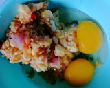 Foto langkah ke 2 dari resep Telur Dadar Jagung.