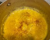 Hình bước làm 4 của món Da ếch lắc trứng muối