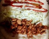 A picture of step 3 of Chicken Sriracha Wraps.