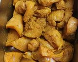 A picture of step 1 of Chicken Jalfrezi.