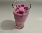 Foto langkah ke 4 dari resep Es Buah Naga Susu Yogurt.