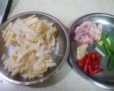 桂竹筍炒豬五花的食譜步驟4照片