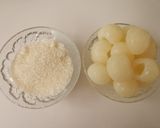 Foto langkah ke 1 dari resep Longan Green Grape Cocktail.