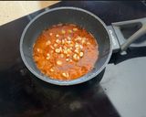 Foto del paso 4 de la receta: Huevos rotos con langostinos