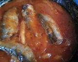 Foto langkah ke 2 dari resep Tumis Sarden Tomat.