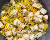 Foto del paso 2 de la receta Arroz con pollo y verduras de temporada