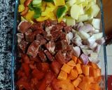 صورة لخطوة 1 من وصفة صينيه اللحمه بالخضار 😋😍